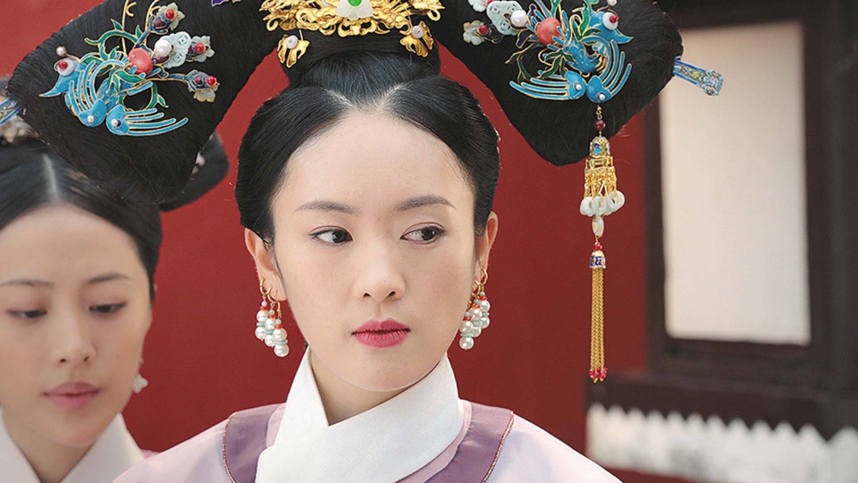 中国　景徳鎮製　天女散華　趙恵民氏か 中国時代劇「如懿伝～紫禁城に散る宿命の王妃～」 8月7日(木
