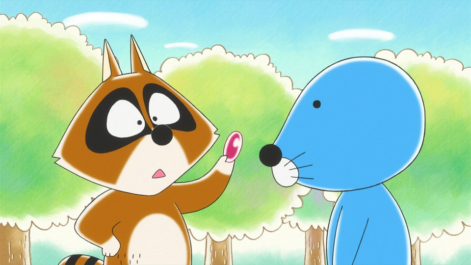 青リンゴポシェットを下げたアライグマさん ぼのぼの 2018年放送 第106話 アライグマくんのヒマつぶし｜アニメ