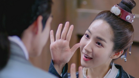 中国ドラマ「錦衣夜行（きんいやこう）～愛と密命～」(日本語字幕版） 第１３話「店で見かけた刀」