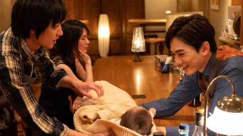 西荻窪 三ツ星洋酒堂　DVD 2枚組 Amazon.co.jp: 西荻窪 三ツ星洋酒堂 DVD-BOX : 町田啓太, 藤原
