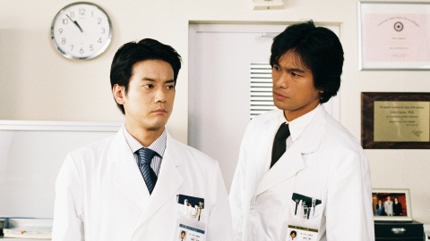 白い巨塔 白い巨塔 (TV Series 2019-2019) - ポスター画像 — The Movie Database