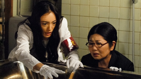 ジョシデカ!-女子刑事- ＃２ 偽名、偶然の一致、広がる連続殺人事件の謎