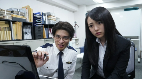 警視庁捜査資料管理室 第三話 なぜ廃墟でパンツ一丁！？推理に夢中の明石は、ついに自分も…！