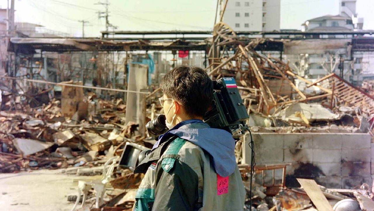 阪神・淡路大震災30年 記者たちの証言～“あの日”の報道を、未来